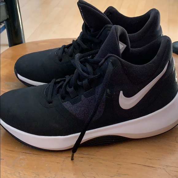 Nike Shoes - woman’s nike black basketball shoes! size 5.5.